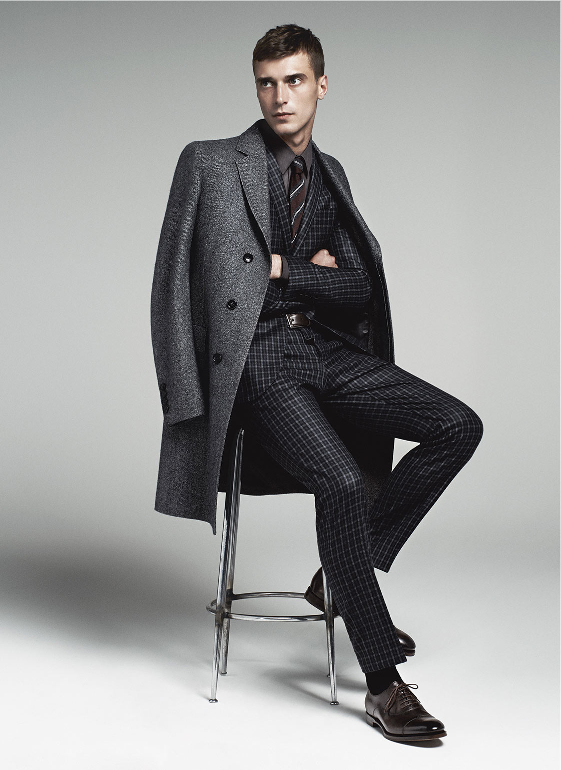 gucci belt with suit