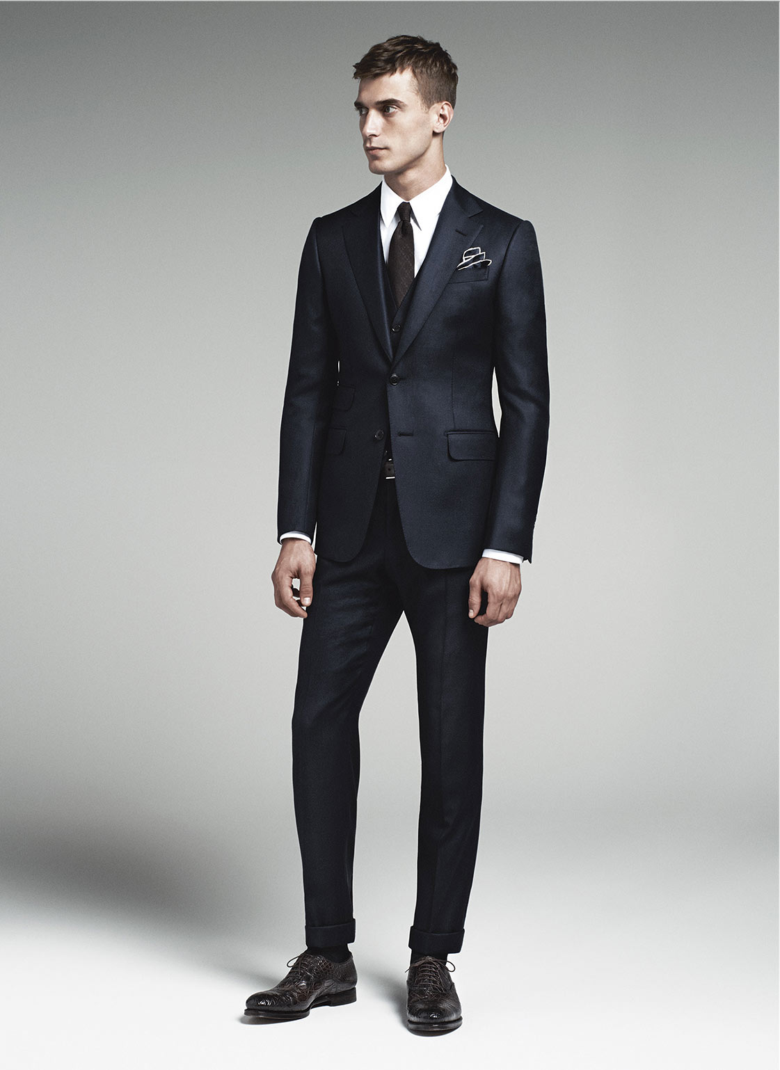 gucci belt with suit