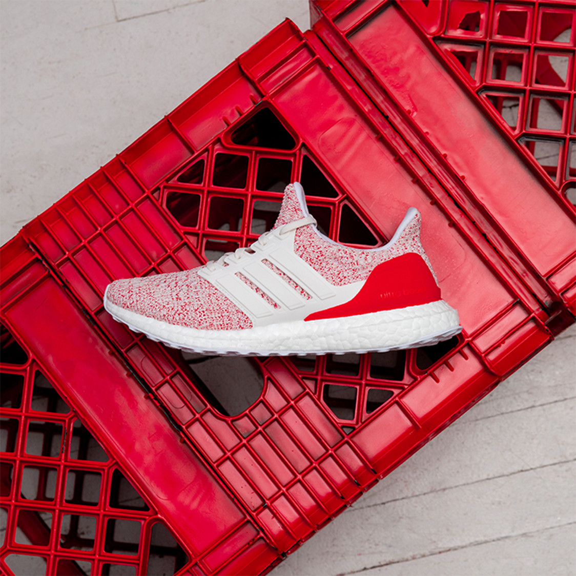 ultra boost 4.0 laser red