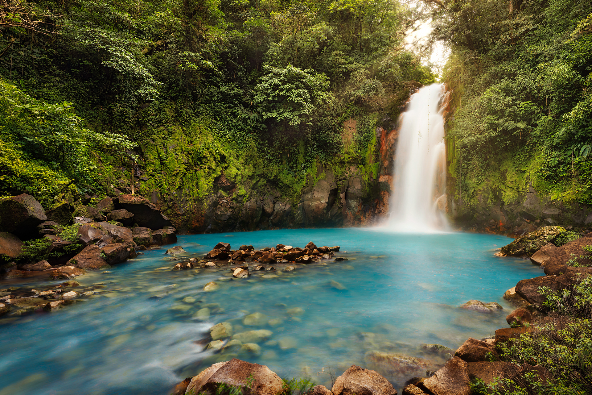 Image of waterfalls in Costa Rica