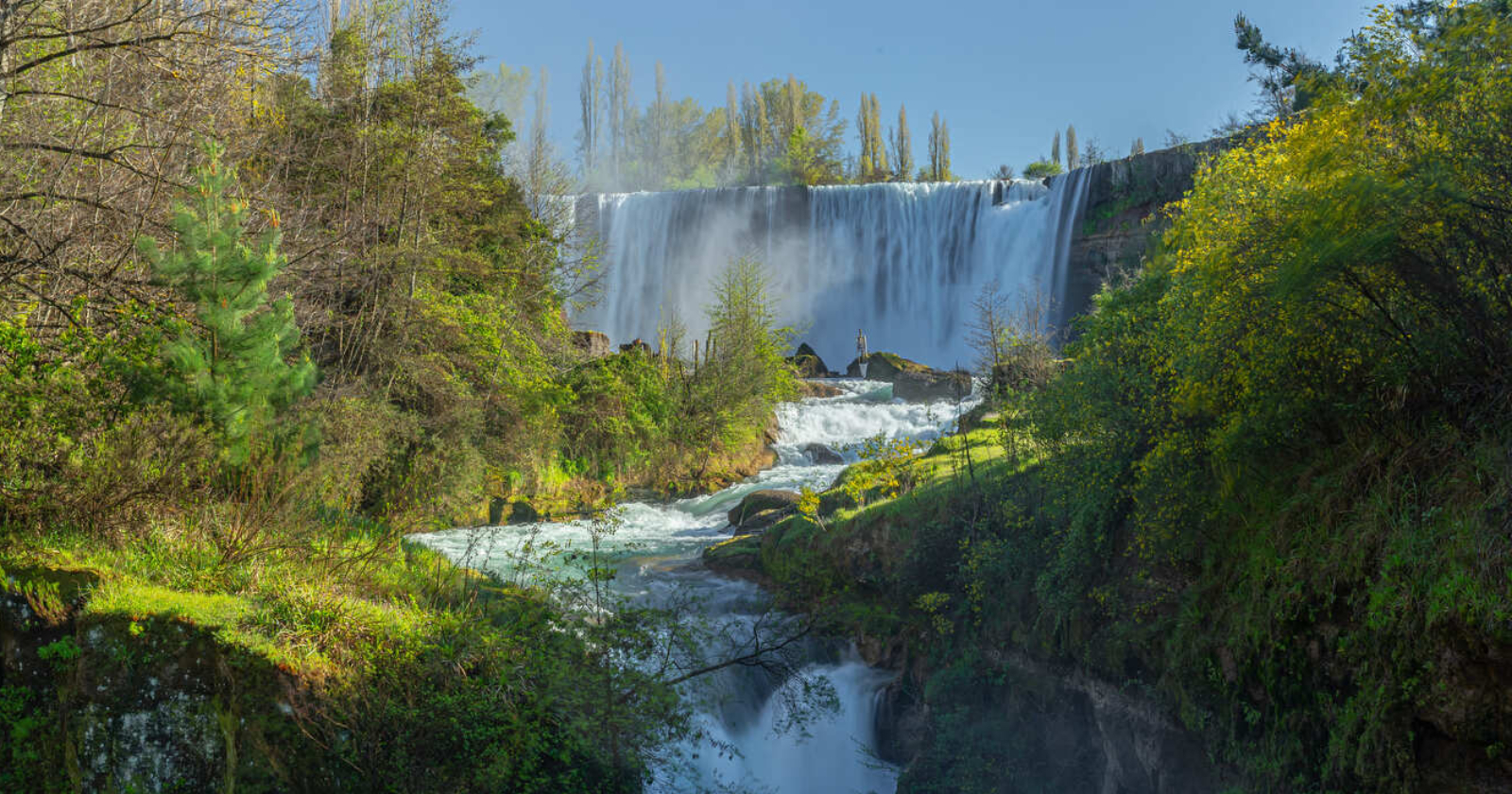 Image of waterfall in Chile