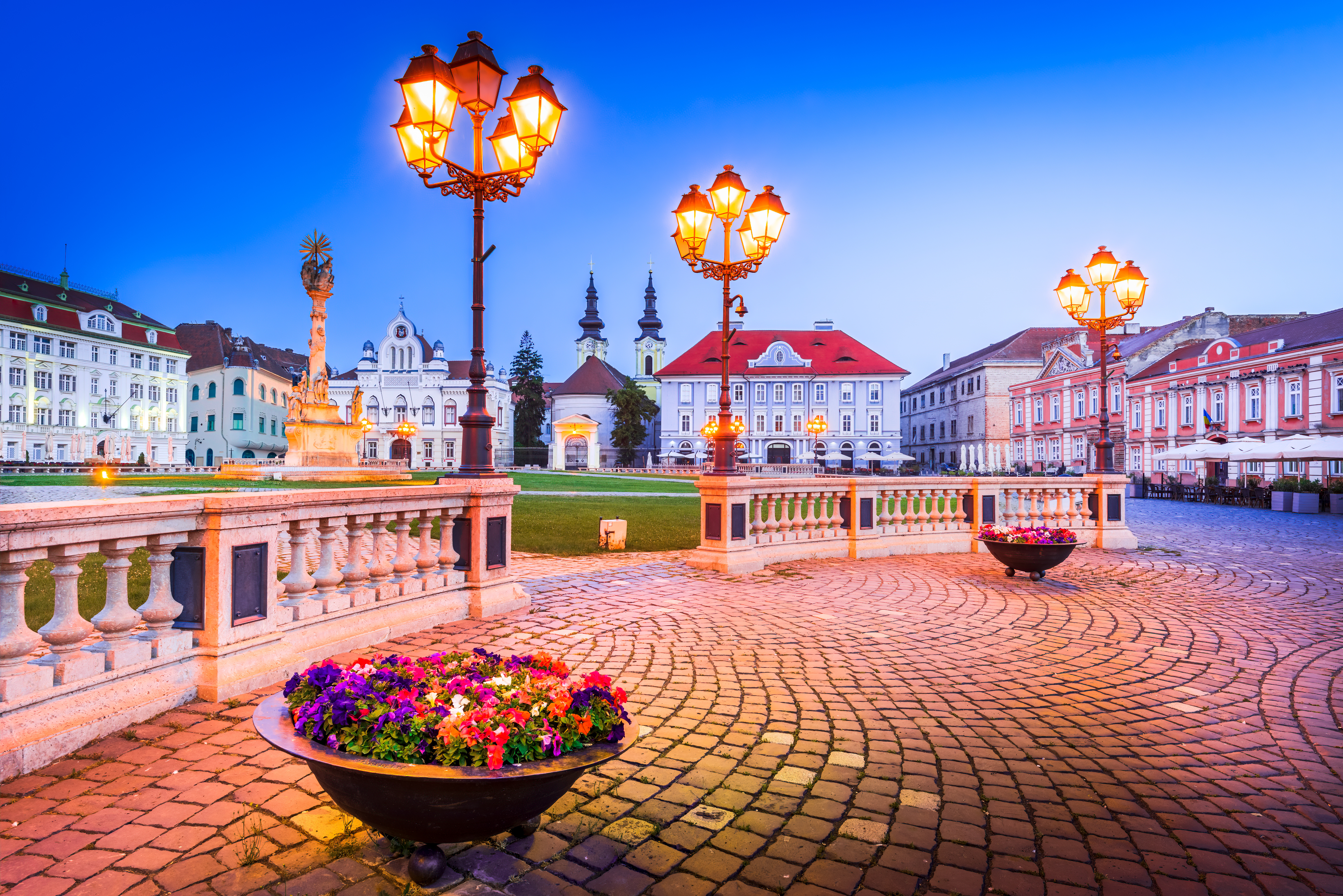 Image of square in TImisoara, Romania 