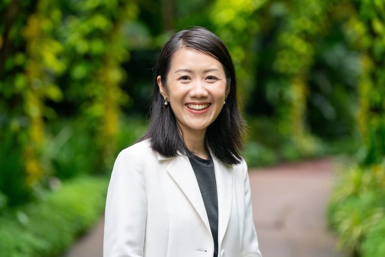 Chân dung của Flora Ji, Phó Chủ tịch Toàn cầu của Shell Nature Based Solutions